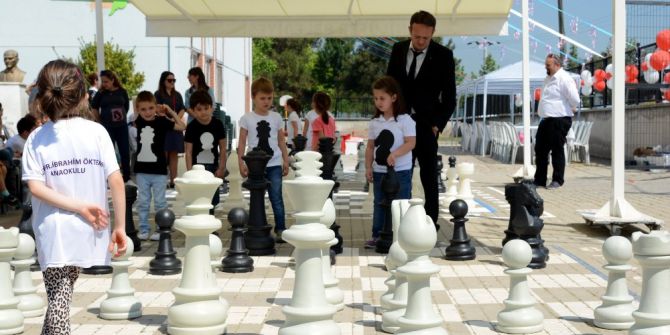 Minik Öğrenciler Satranç Turnuvasında Kapıştı