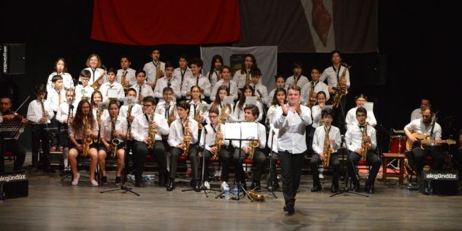 Başak Kolejinden ‘Gelenekselden Evrensele B-brass’ Konseri