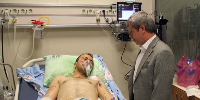 Vali Çınar’dan Yaralı Askere Ziyaret