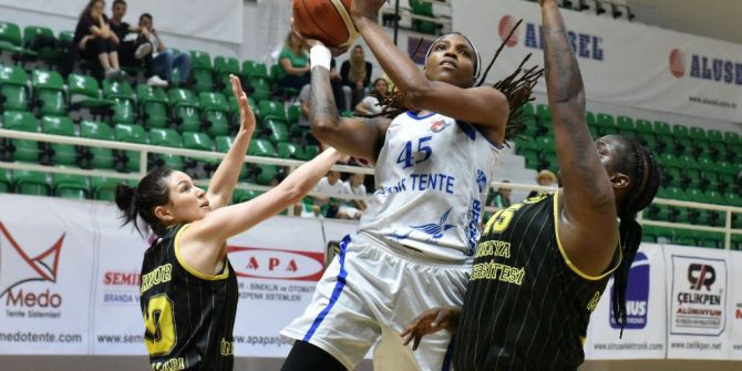 Bornova Becker Spor’dan 15 Sayı Fark