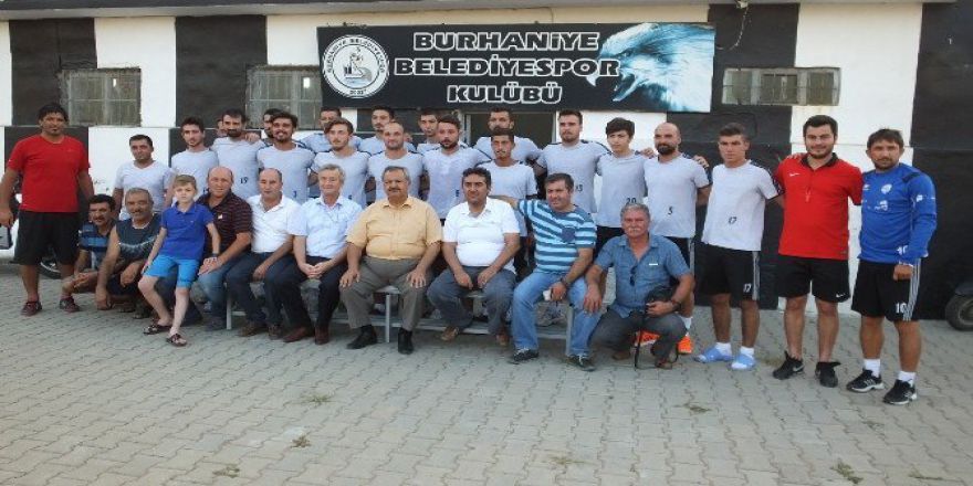 Futbolculara Başkan Uysal’dan Centilmenlik Uyarısı