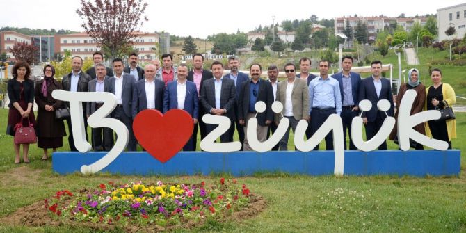 Başkan Bakıcı Şehir Dışından Gelen Misafirlerini Ağırladı