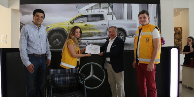 Bodrum Belediyesi’ne Tekerlekli Sandalye Bağışlandı