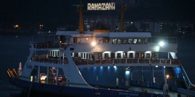 Çanakkale Boğazı Ramazan’a Işıl Işıl Girdi