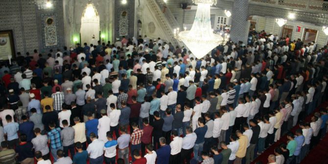 Şanlıurfa’da İlk Teravih Kılındı