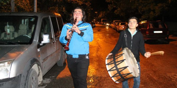 İlk Sahura Davul Ve Klarnetle Sesiyle Uyandılar