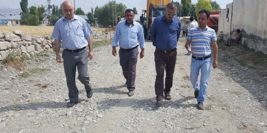 Eleşkirt’te Yol Asfaltlama Çalışması