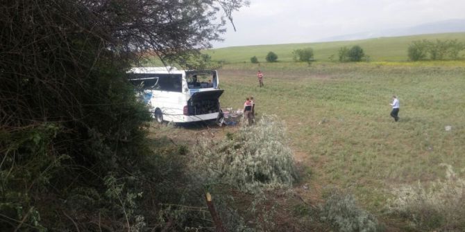 Ankara-çankırı Karayolunda Otobüs Kazası: 8 Ölü,11’i Ağır 32 Yaralı