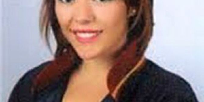 Babasının Soyadını Sildirip Annesininkini Aldı