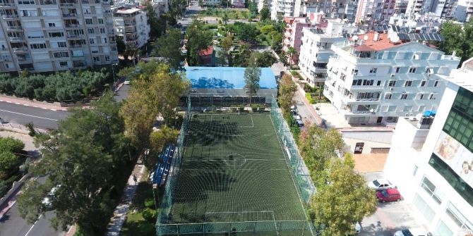 Muratpaşa’da Çim Hokeyi Kursları Başlıyor