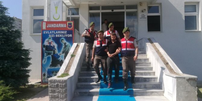 20 Yıl Kesinleşmiş Hapis Cezası Bulunan Şüpheli Jandarmaya Yakalandı