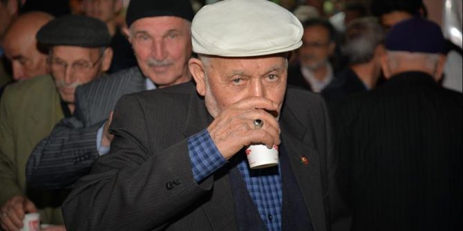 Teravih Namazı Sonrası Osmanlı Şerbeti Ve Lokum İkramı