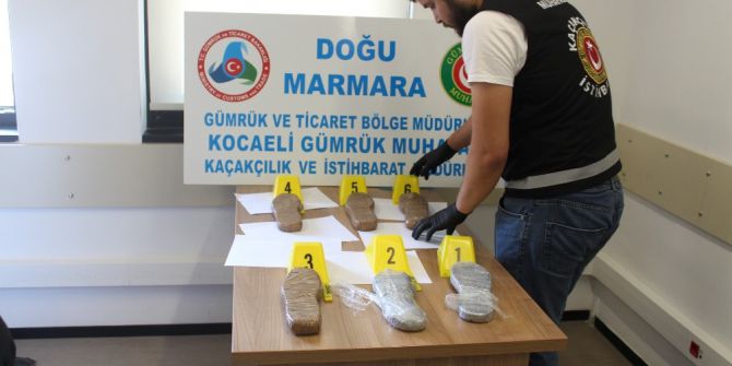 Uyuşturucu Tacirleri Kokaini Gemi Direğine Gizledi