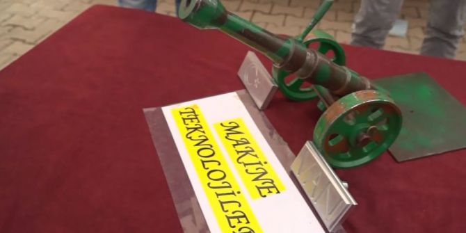 Eski Ramazanları Özledi, Öğrencileriyle Birlikte Kendi ’Ramazan Topu’nu Yaptı