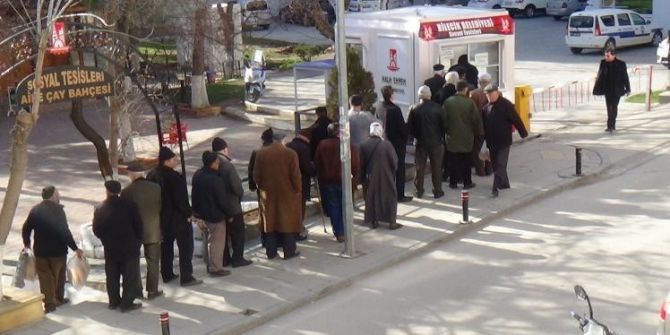 Bilecik Belediyesi Halk Ekmek Satış Noktasında 300 Gram Ramazan Pidesi 1 Lira