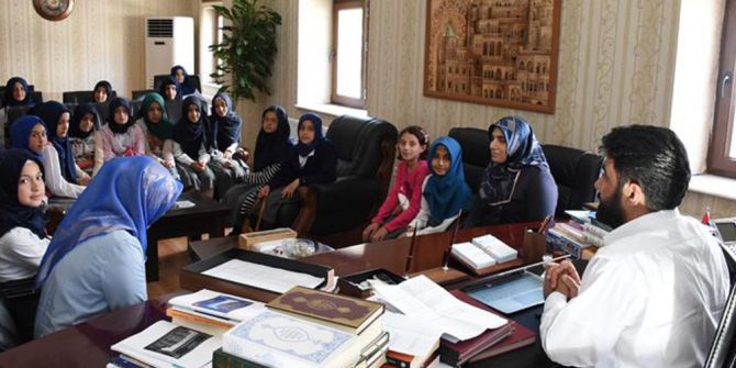 Minik Hafizelerden Mardin Müftüsüne Ziyaret