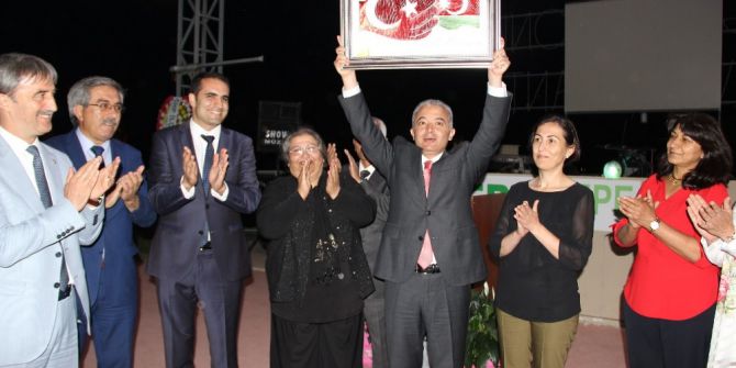 Azerbaycan’ın 99’uncu Kuruluş Yıldönümü Turgutlu’da Kutlandı