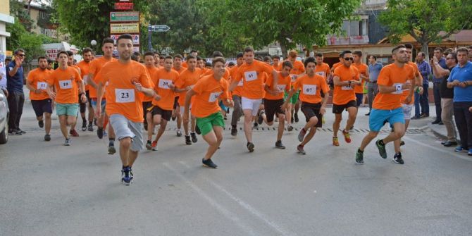 Kozan’da Kurtuluş Koşusu Yapıldı