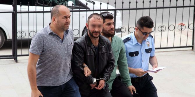 22 Yıl Hapis Cezası İstenince Adliyeden Kaçmak İstedi