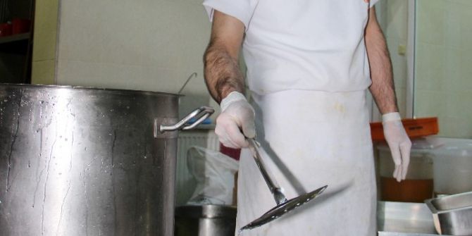 Erzurum’da Ramazanın Vazgeçilmesi Kadayıf Dolması Yok Satıyor