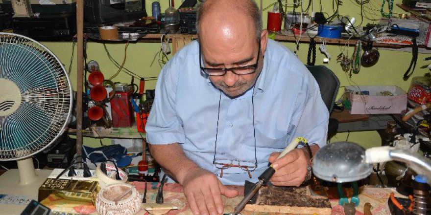 Hastalığı 60 Yaşından Sonra Hem Koleksiyoner Hem De Zanaatkar Yaptı