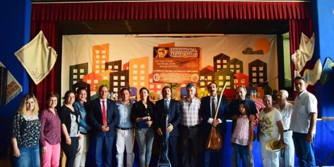 Ayvalık’tan Ozanlar Geçti