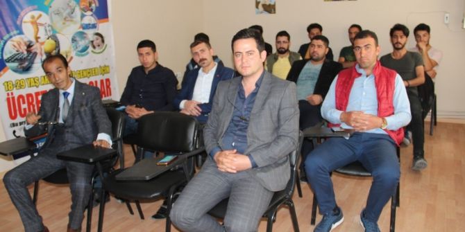 Van’da ‘Beden Dili Ve İletişim’ Semineri