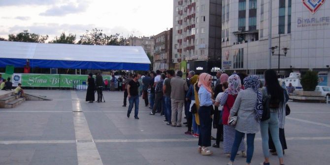 Diyarbakır’da İlk İftar Açıldı