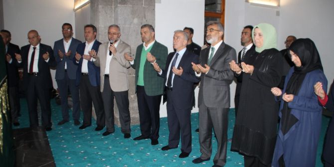 Seyyid Burhaneddin Hazretleri Türbesi’nin Restorasyonu Tamamlandı