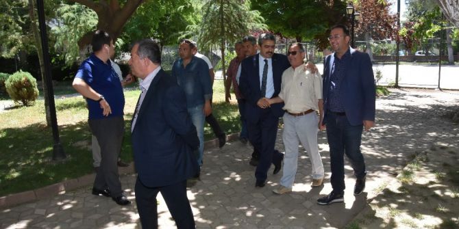 İsabeyli’de Tüm Parklar Yaza Hazırlanıyor