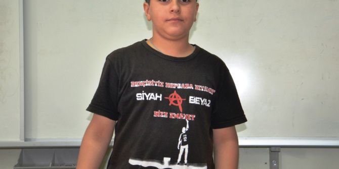 Küçük Bilim Adamı Evdeki Elektrik Süpürgesi Bozulunca Yenisini Yaptı