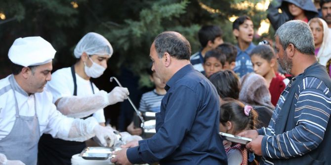 Fatma Şahin İlk İftarını Çadırda Açtı