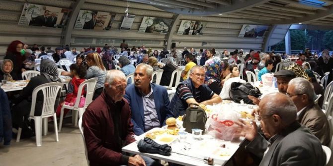Btso Tarafından Açılan İftar Sofralarında Her Gün 2 Bin Kişi Faydalanıyor