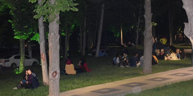 Parklar Ramazanda Dolup Taşıyor