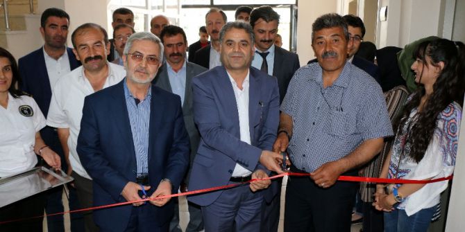 Hekimhan’da Ebruli Sergisi Açıldı