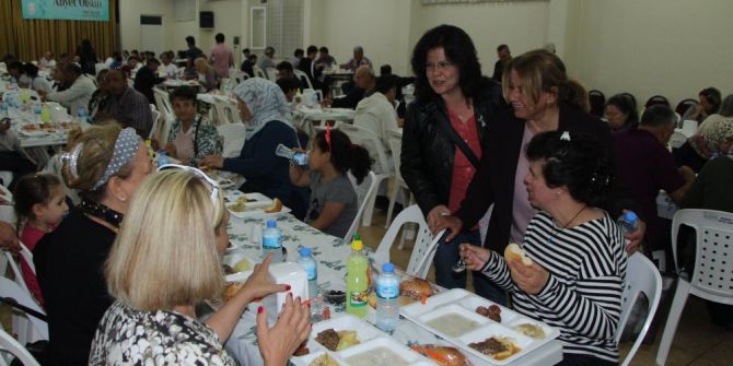 Kuşadası’nda Ramazan Ayı’nın İlk İftarı