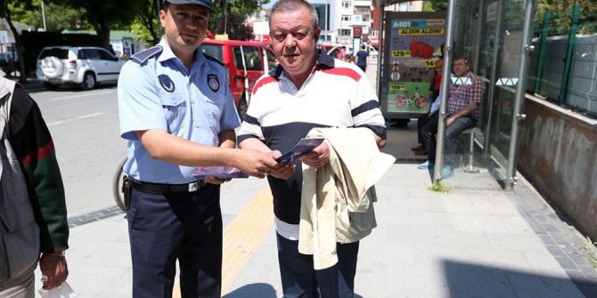 Zabıta Ekipleri ‘Dilencilik Meslek Olmasın’ Sloganıyla Çalışmalarını Sürdürüyor