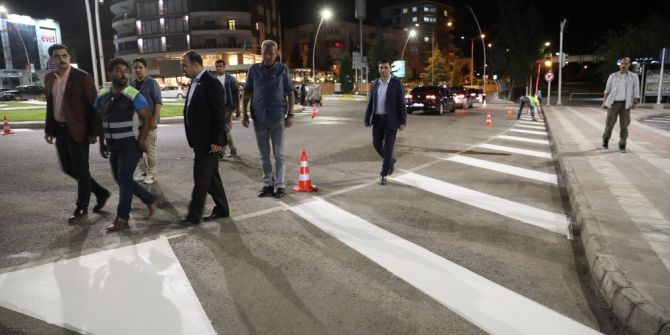 Çiftçi Yol Çalışmalarını Yerinde İnceledi