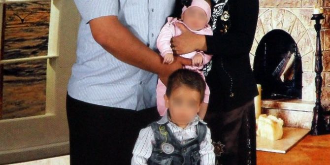 Cinnet Getiren Baba Aileyi Yok Etti