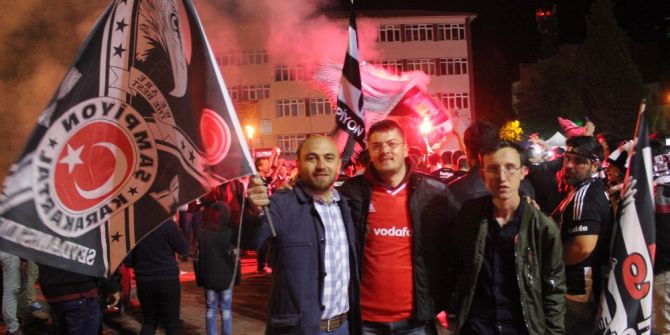 Tavşanlı’da Beşiktaş Taraftarları Şampiyonluğu Kutladı