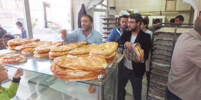 Ramazan Pidesine Yoğun İlgi