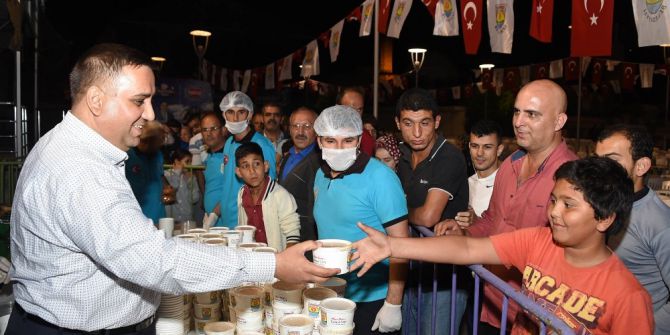 Hz. Daniyal Makamı Meydanı’nda 5 Bin Kişiye İftar