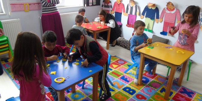 Bu Kütüphane Çocukların Ayağına Gidiyor