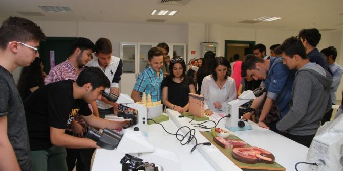 Mabem’li Öğrencilerden İzmir Ekonomi Üniversitesine İlgi