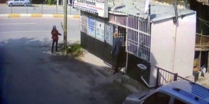 Elektronik Dükkanına Pompalı Tüfekle Saldırı: 1 Yaralı