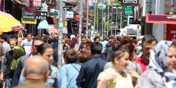 Çarşı Pazarda Ramazan Bereketi