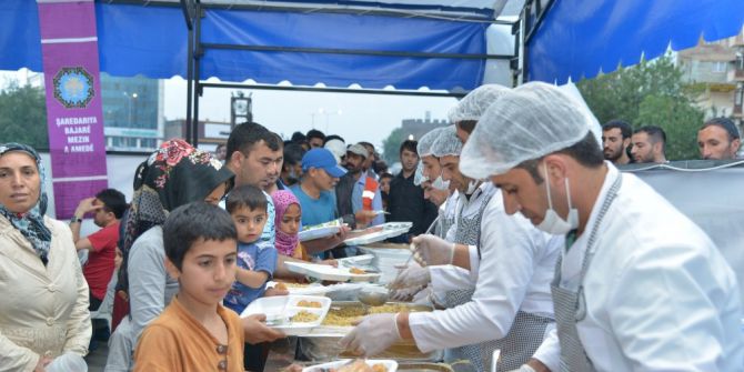 Büyükşehirin İftar Çadırları Yoğun İlgi Görüyor