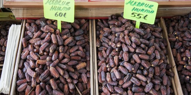 Ahlat’ta En Çok Medine Hurması Satılıyor