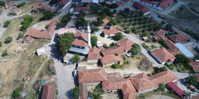 Altyapısı Tamamlanan Derici’nin Üstyapısı Da Yenilendi