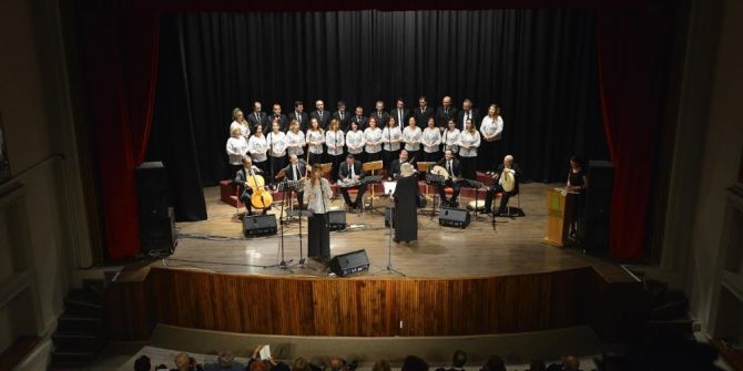 "Maziye Özlem" Ayakta Alkışlandı